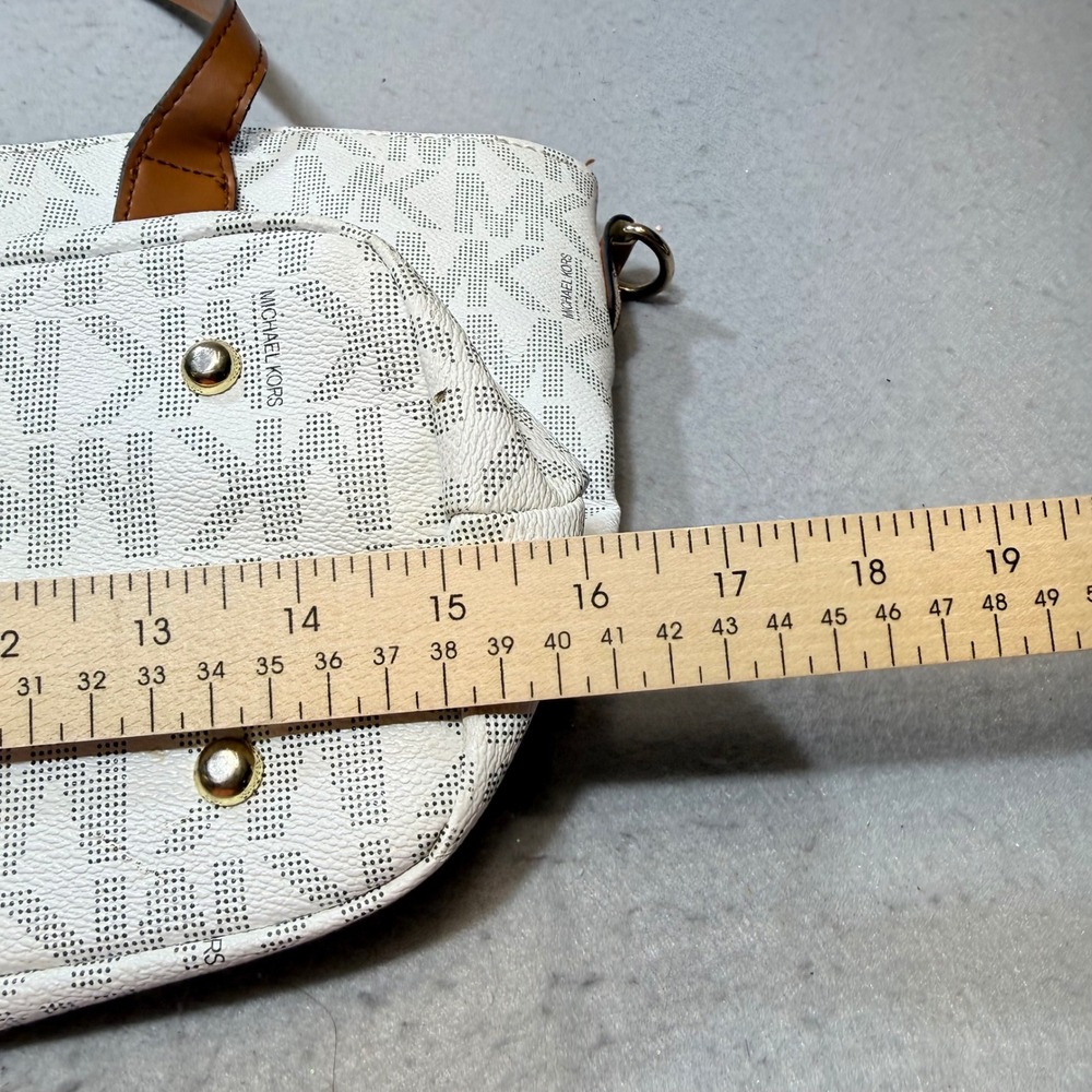 Michael Kors MK Signature Satchel – White/Vanilla‎ Logo, Top-Handle Tote Purse - Picture 12 of 13